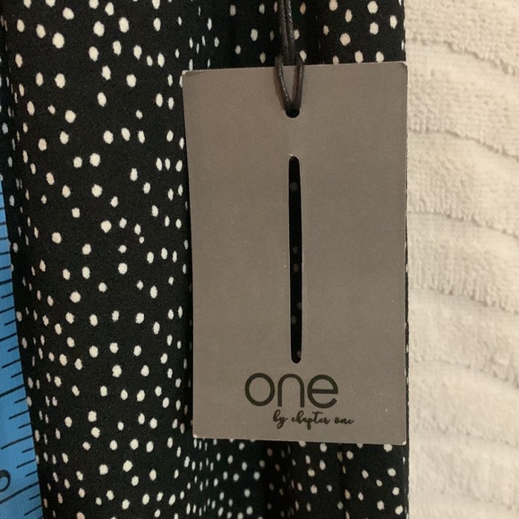 ๐ ONE BY CHAPTER ONE- BLACK AND WHITE POLKADOTS PANTS (M) ๐ - Picture 4 of 9